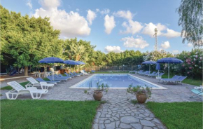 Nice home in Campofelice di Roccell w/ Outdoor swimming pool and 2 Bedrooms Campofelice Di Roccella